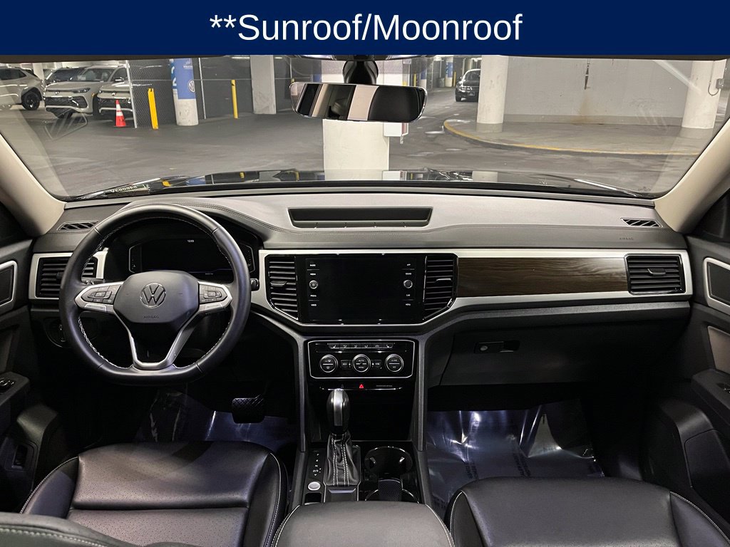 Used 2023 Volkswagen Atlas SE w/ Panoramic Sunroof Package FWD image 7