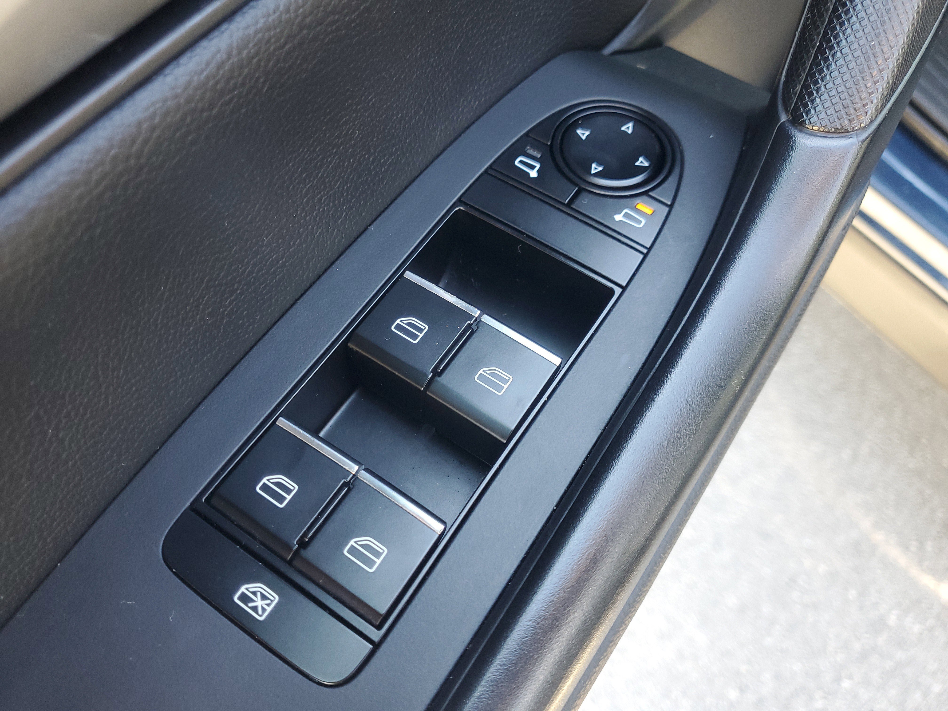 Used 2024 MAZDA CX-50 AWD 2.5 S w/ Premium Package image 21