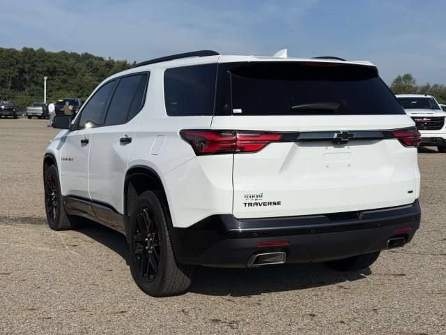 Used 2023 Chevrolet Traverse Premier w/ Redline Edition AWD/4WD image 6