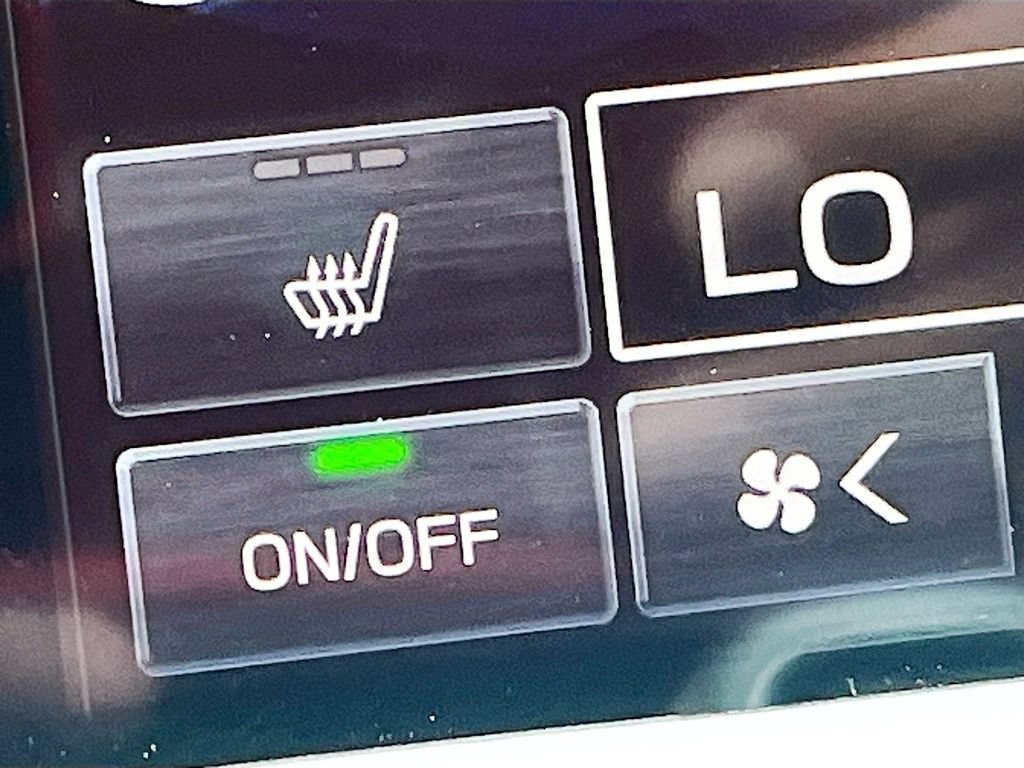 Used 2025 Subaru Outback Premium AWD/4WD image 19