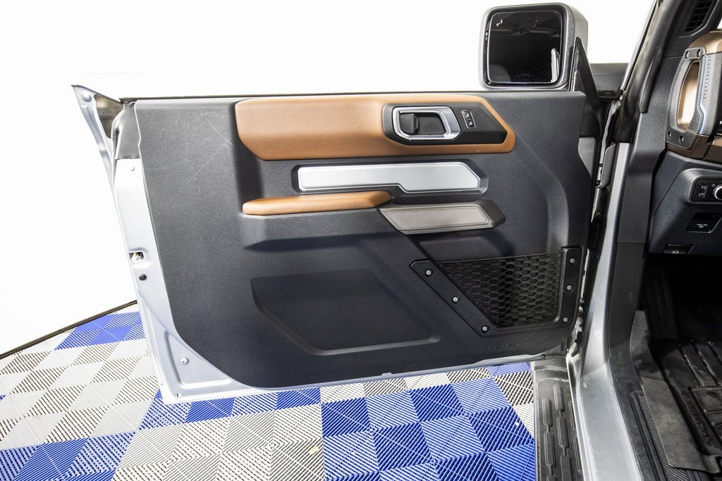 Used 2023 Ford Bronco Outer Banks image 13
