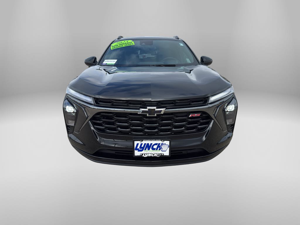 Used 2025 Chevrolet Trax RS w/ Sunroof Package FWD image 7