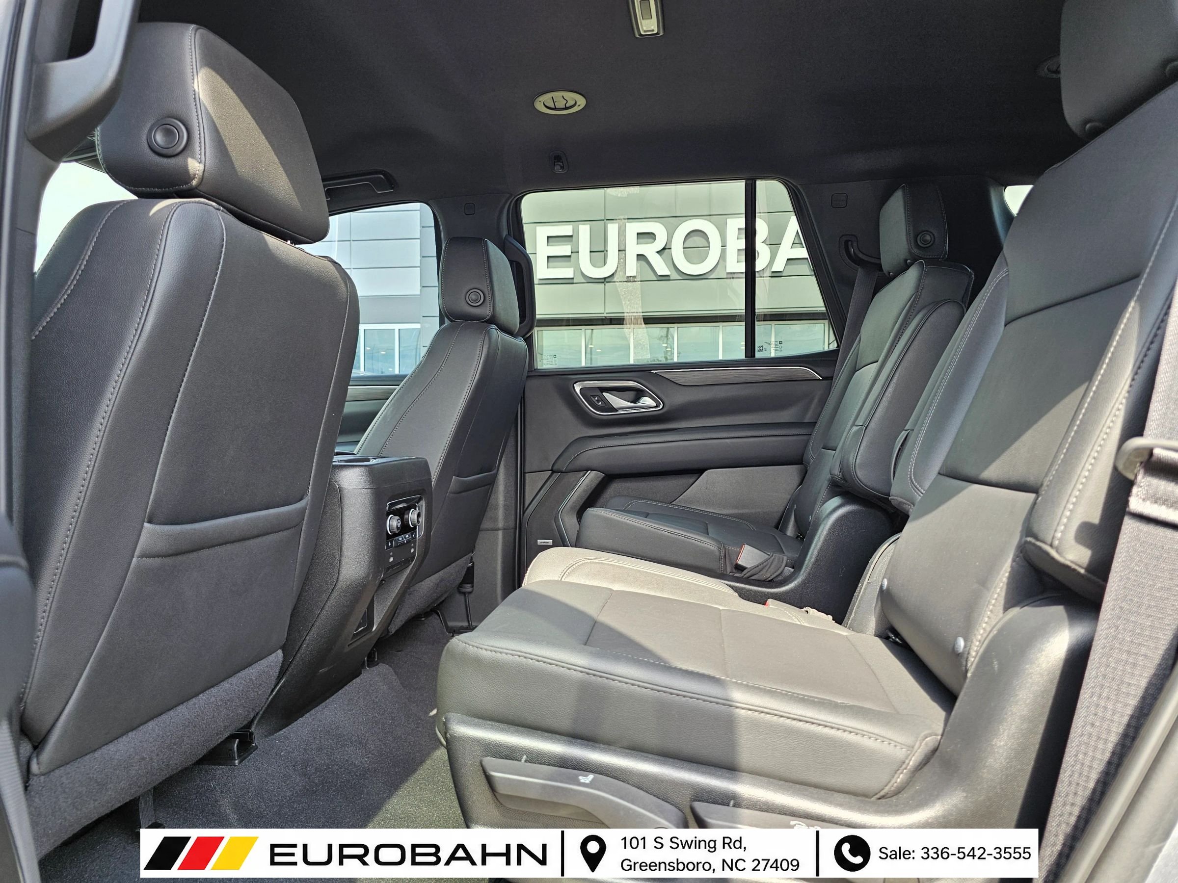 Used 2022 Chevrolet Tahoe Z71 w/ Z71 Off-Road Package AWD/4WD image 20
