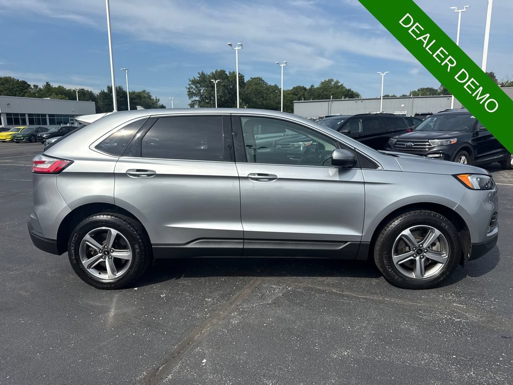 Used 2023 Ford Edge SEL AWD/4WD image 5