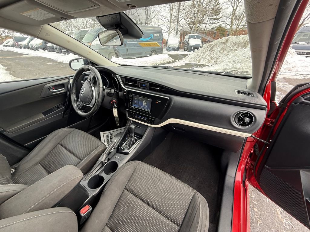 Used 2017 Toyota Corolla iM image 14