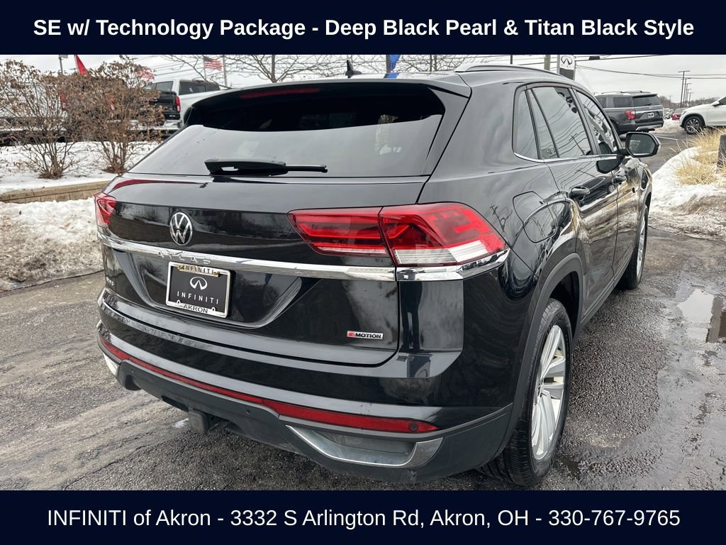 Used 2022 Volkswagen Atlas Cross Sport SE image 12