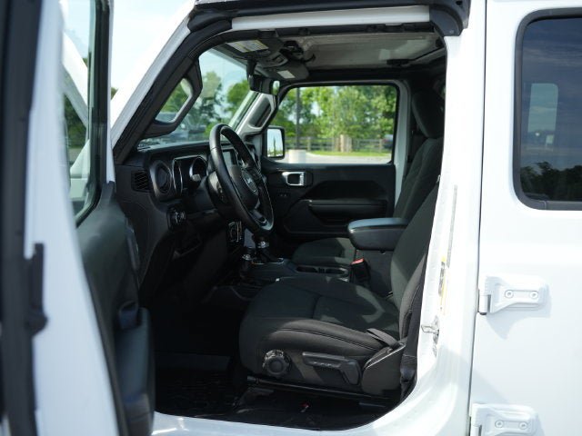 Used 2021 Jeep Gladiator Sport AWD/4WD image 13