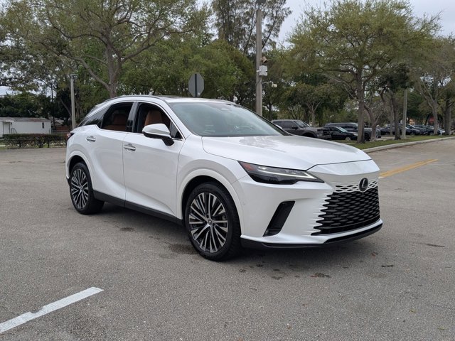 Used 2024 Lexus RX 350 Premium Plus image 3