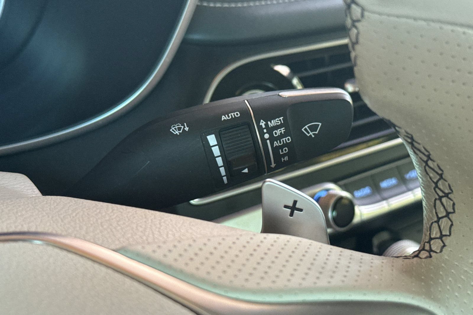 Used 2019 Genesis G70 3.3T Design RWD image 35
