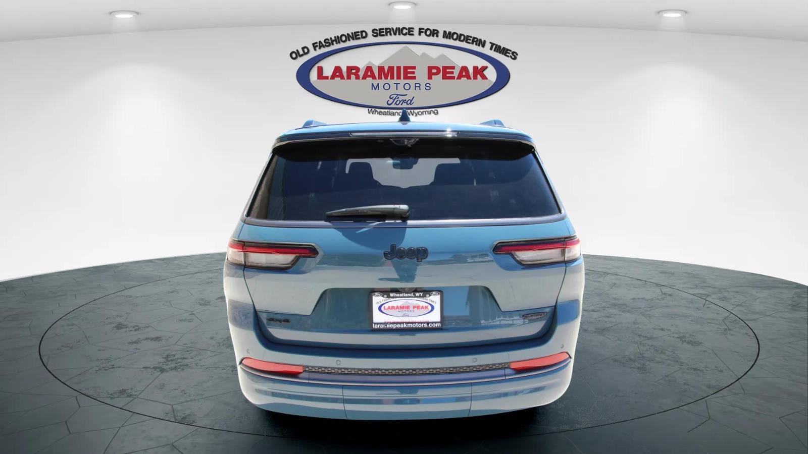 Used 2026 Jeep Grand Cherokee L Summit AWD/4WD image 4
