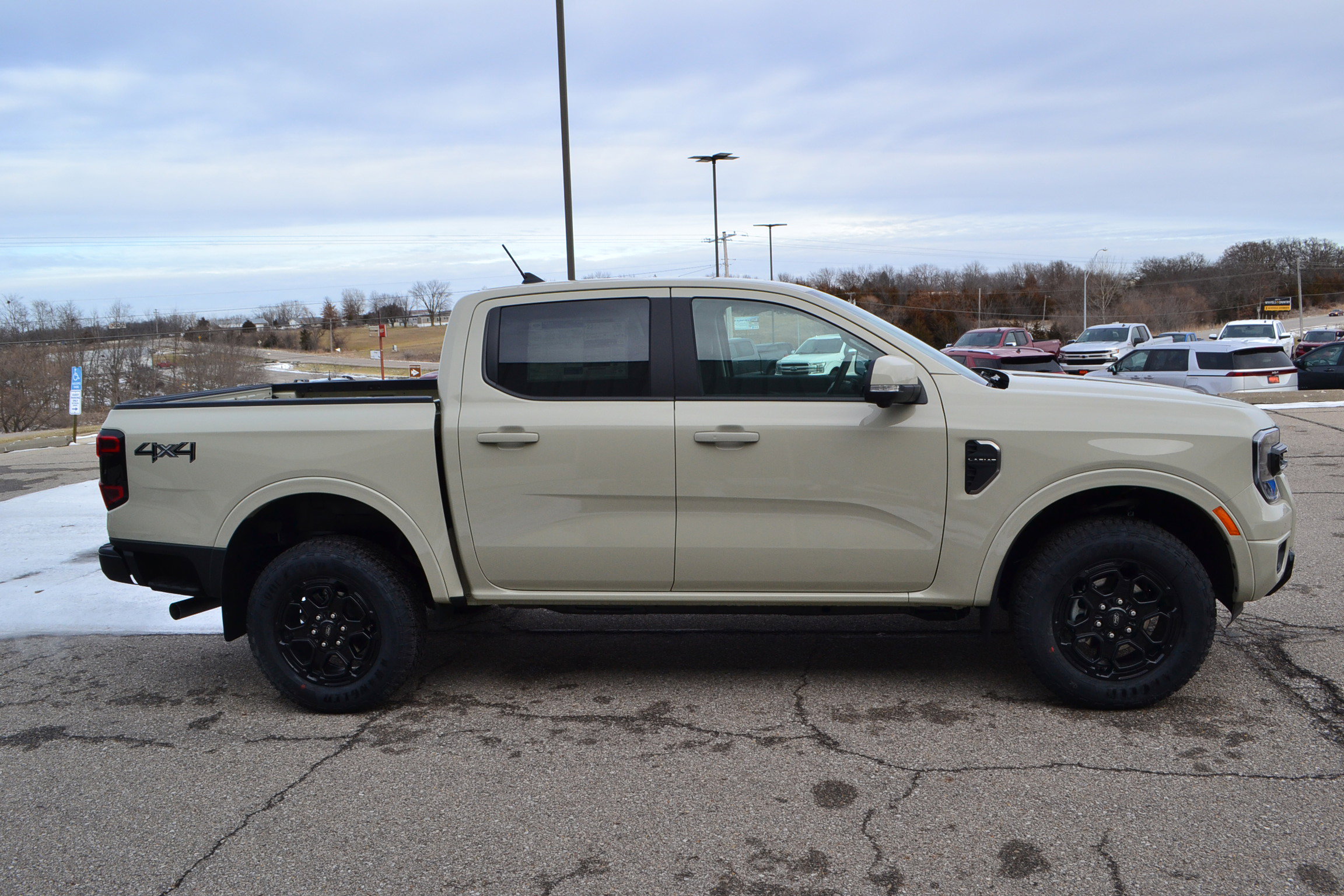 New 2025 Ford Ranger Lariat w/ Black Appearance Package image 3