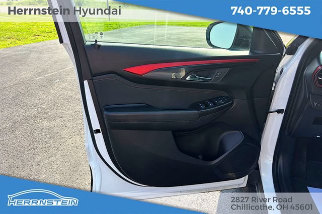 Used 2024 Chevrolet TrailBlazer RS AWD/4WD image 13