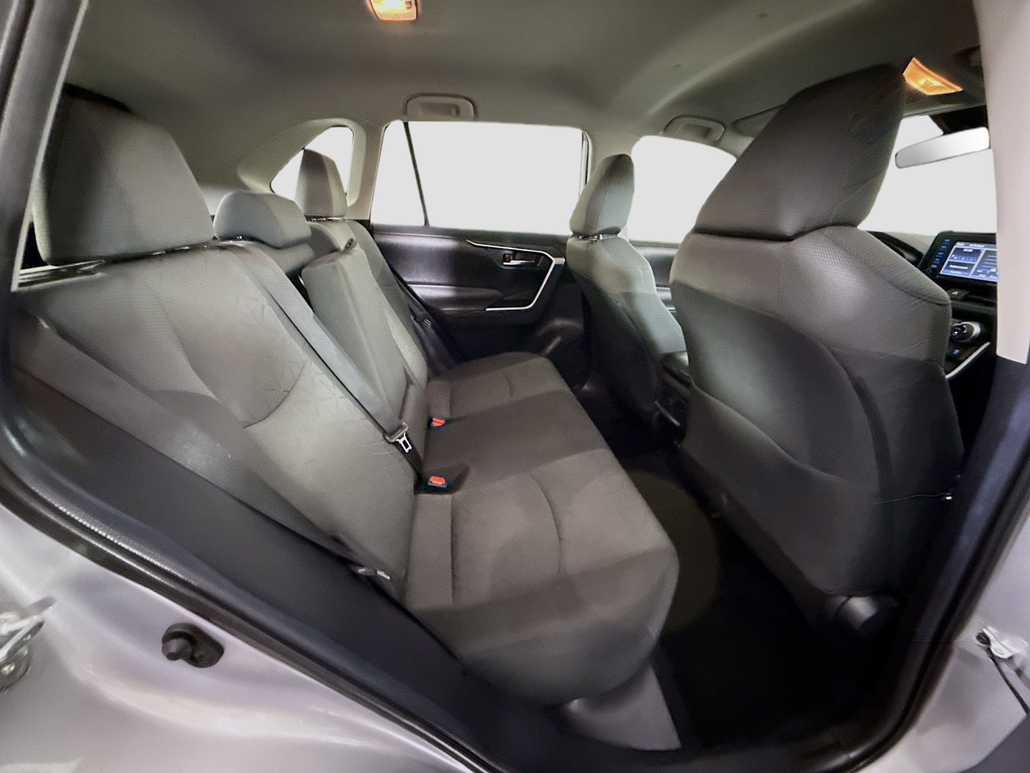 Used 2020 Toyota RAV4 XLE FWD image 27