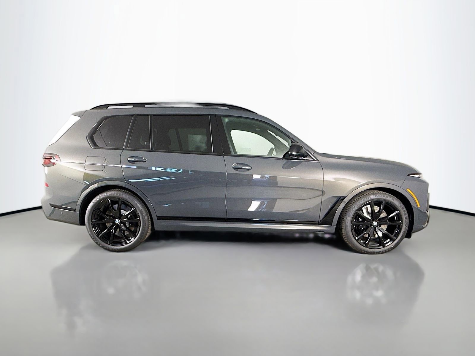 New 2026 BMW X7 M60i image 8