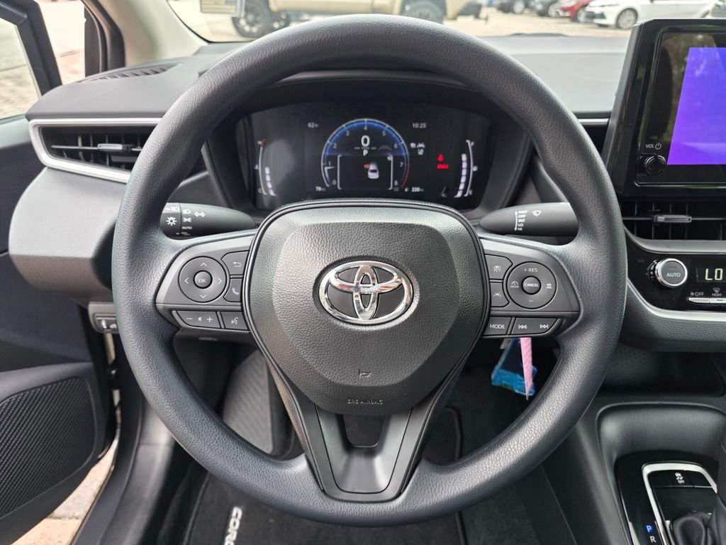 Used 2026 Toyota Corolla LE image 28