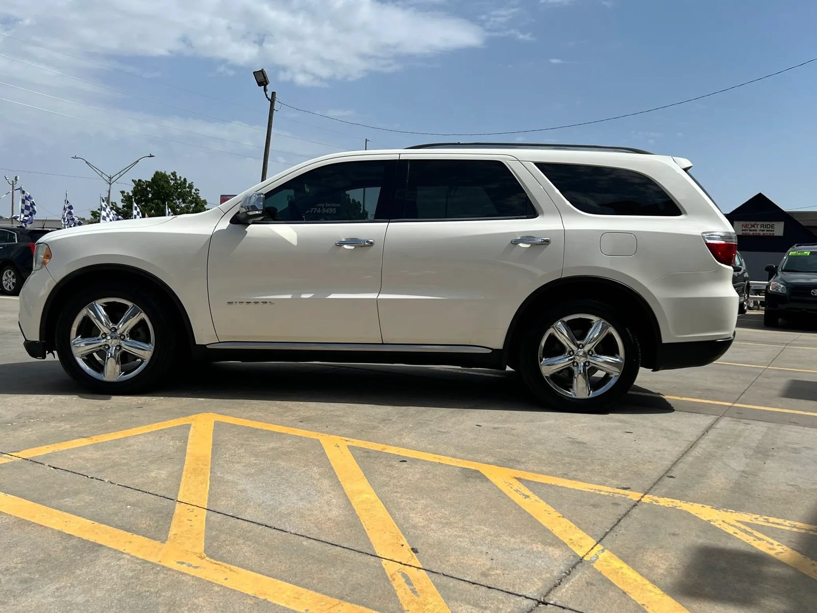 Used 2011 Dodge Durango Citadel w/ Trailer Tow Group IV AWD/4WD image 4