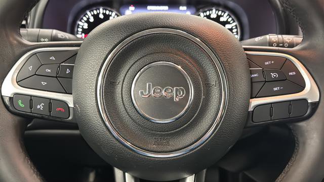 Used 2023 Jeep Renegade Altitude image 15