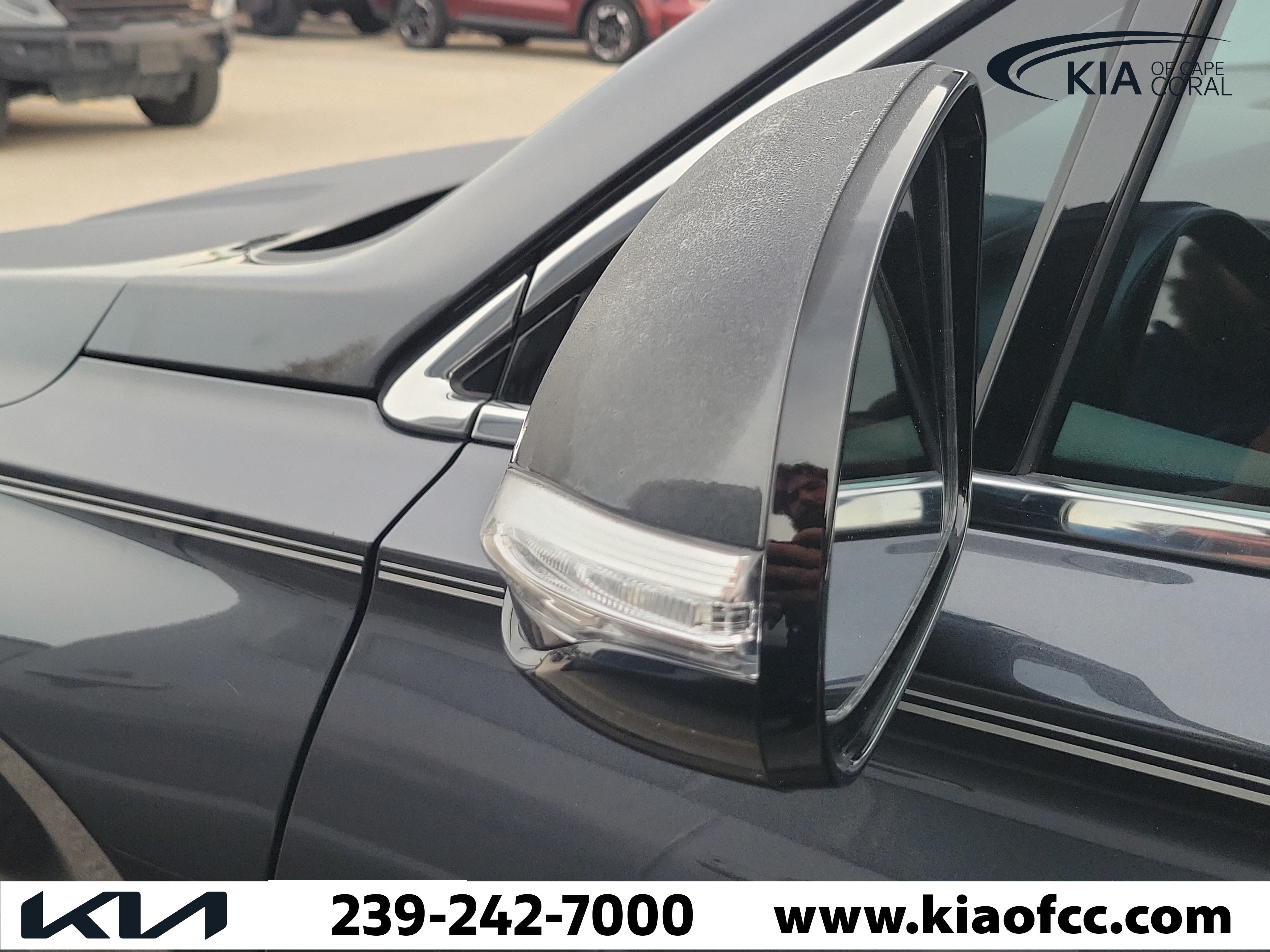 Used 2021 Hyundai Santa Fe SEL w/ Convenience + Premium Package FWD image 8