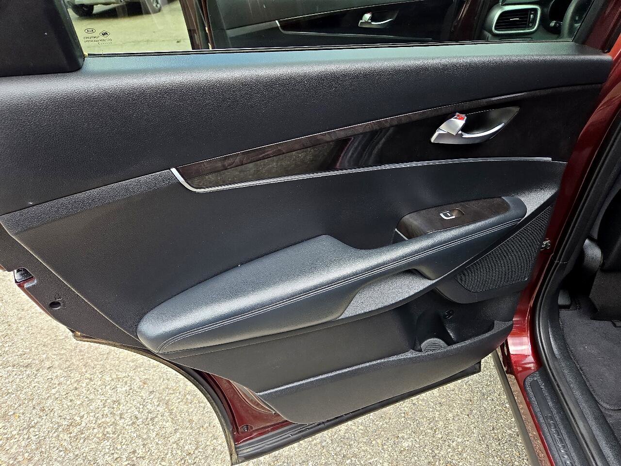 Used 2017 Kia Sorento AWD image 11