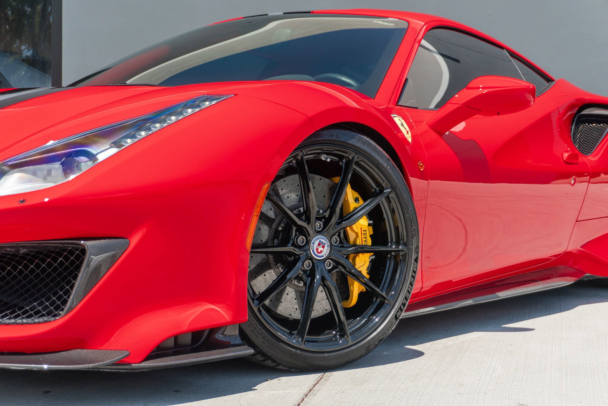 Used 2019 Ferrari 488 Pista Coupe RWD image 22