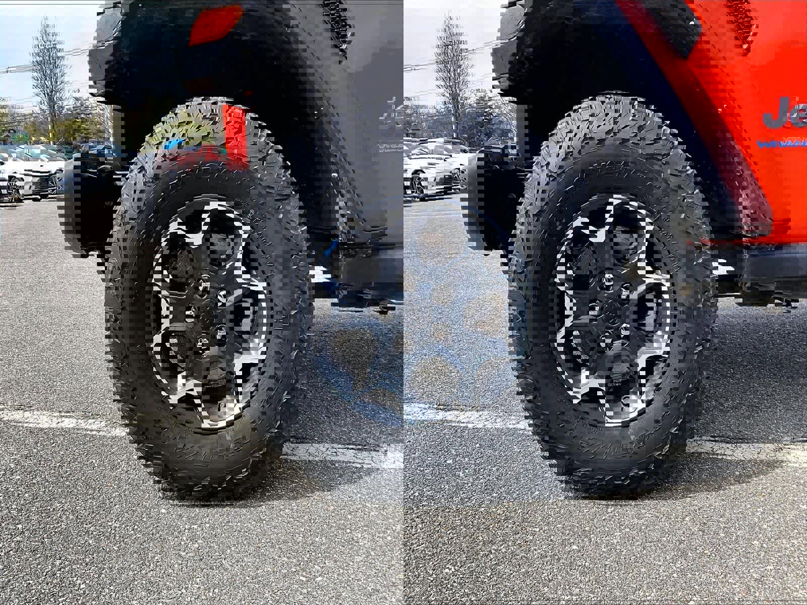 Used 2023 Jeep Wrangler Unlimited Rubicon 4xe image 7