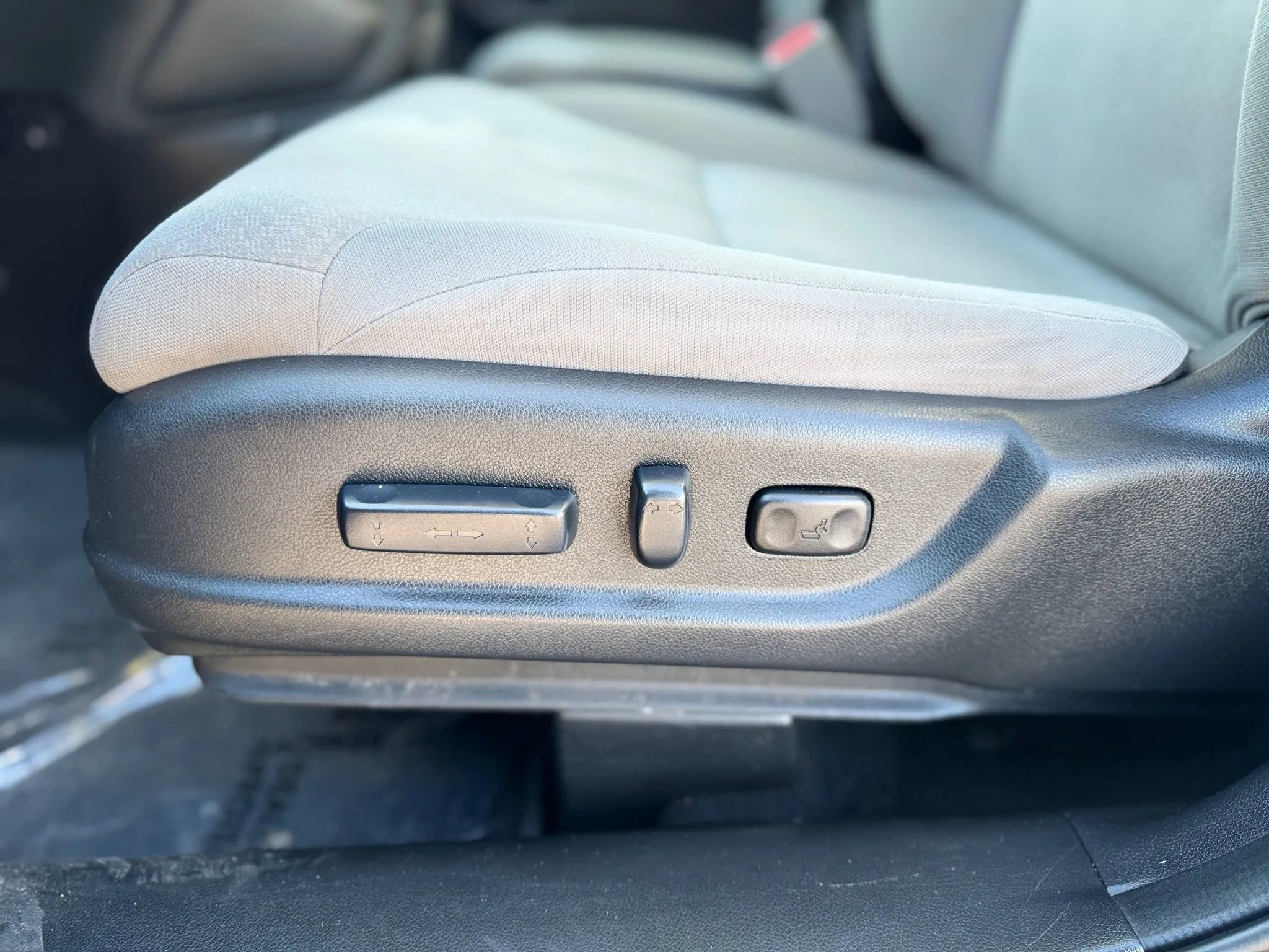 Used 2015 Honda CR-V EX image 37