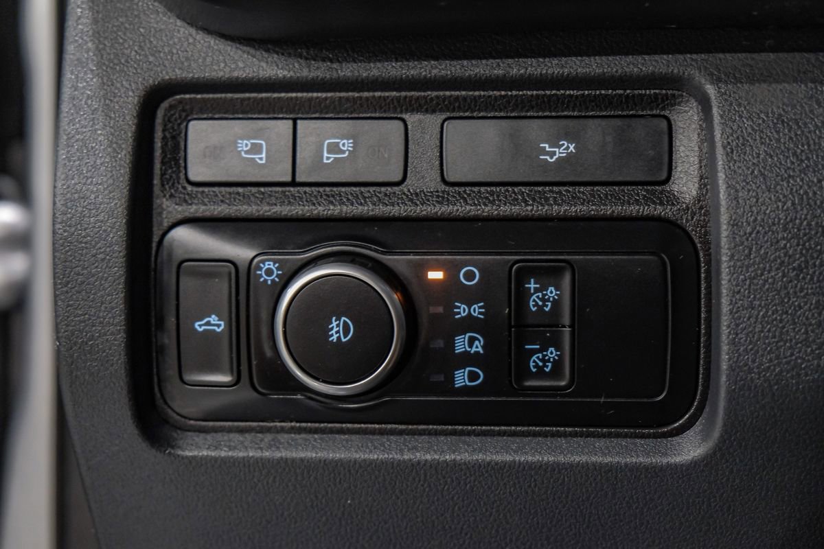 Used 2024 Ford F350 Lariat AWD/4WD image 29