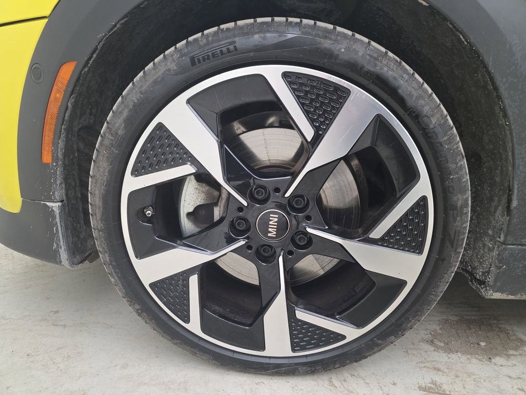 Certified 2025 MINI Cooper S FWD image 11