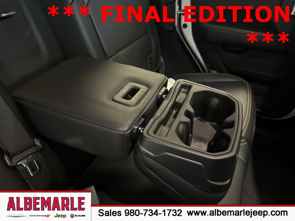 Used 2025 Jeep Wrangler Unlimited Rubicon 392 image 38