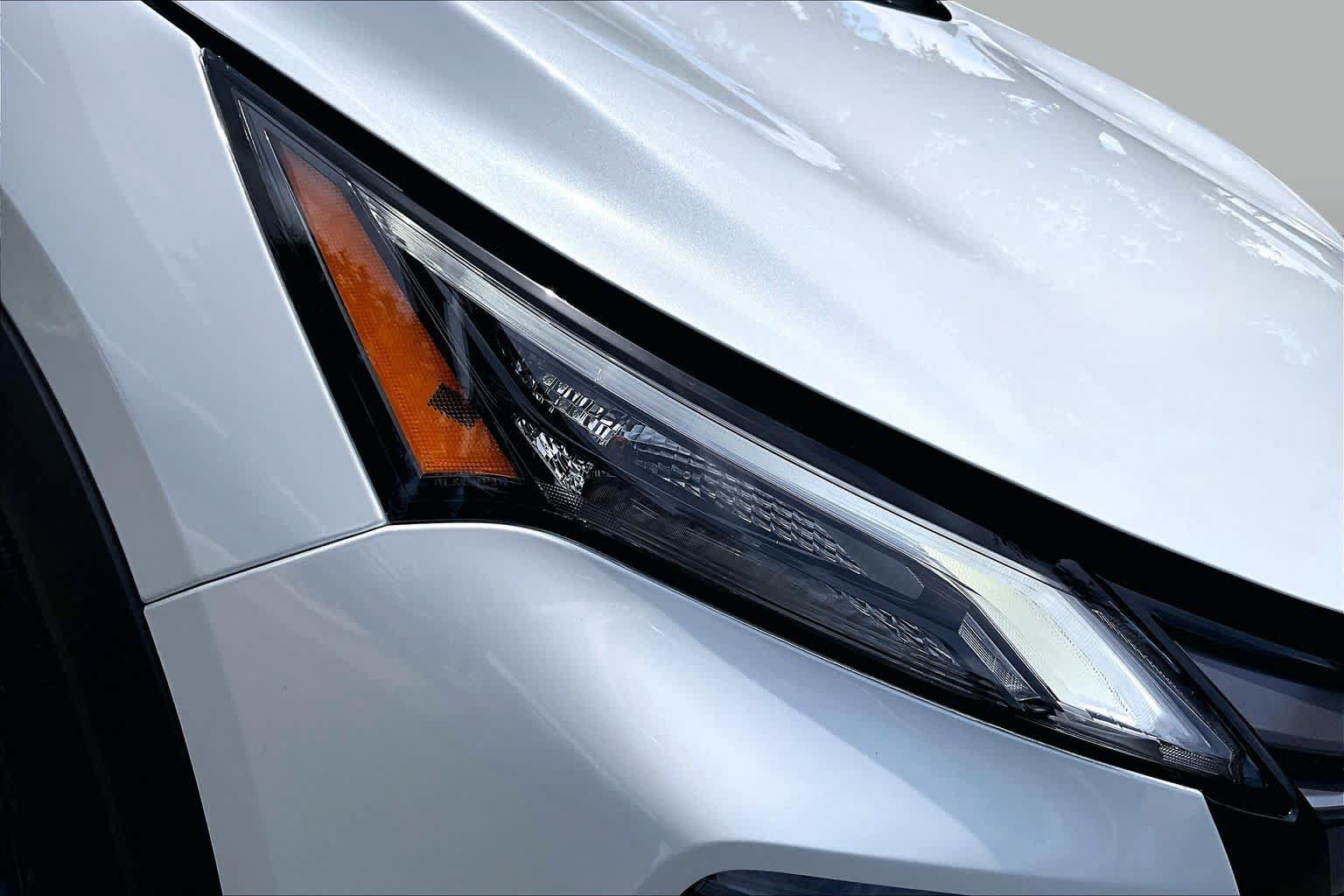 New 2026 Nissan Rogue SV FWD image 13