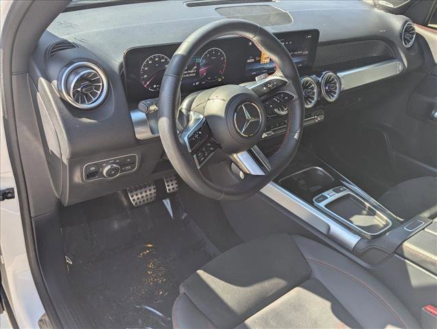 Certified 2025 Mercedes-Benz GLB 250 image 10