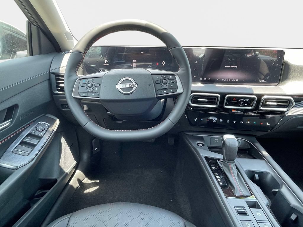 New 2026 Nissan Sentra SR w/ SR Premium Package FWD image 12