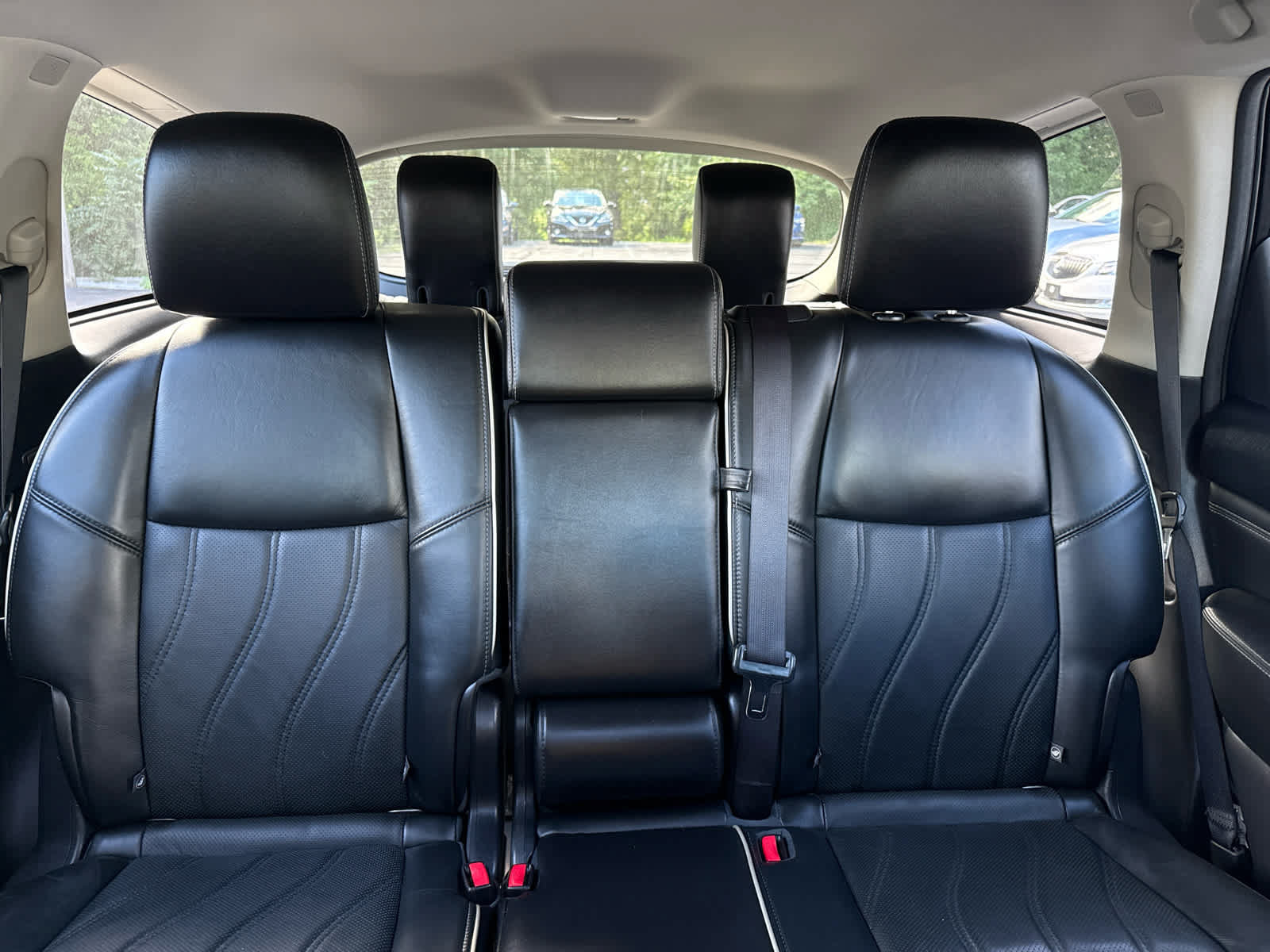 Used 2017 INFINITI QX60 Luxe w/ Premium Plus Package AWD/4WD image 15
