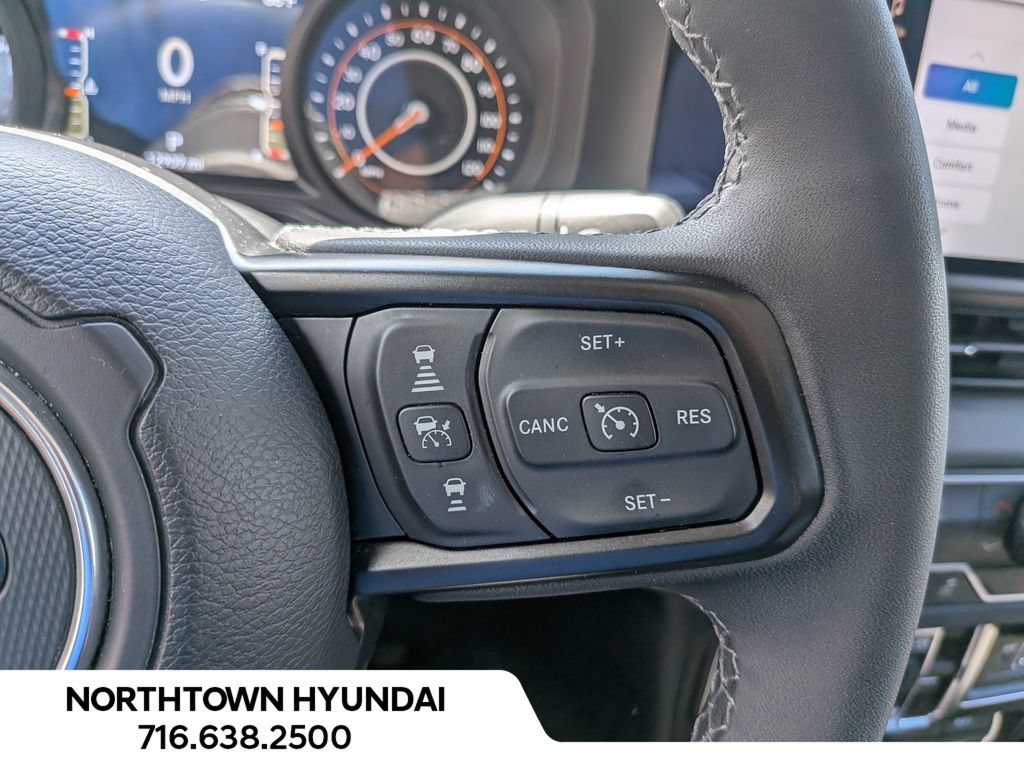 Used 2026 Jeep Gladiator Mojave AWD/4WD image 23