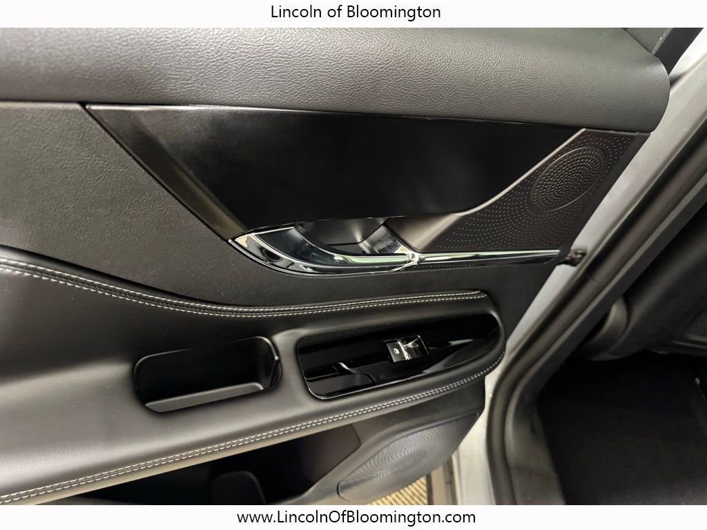 Certified 2023 Lincoln Corsair Reserve w/ Equipment Group 201A image 44