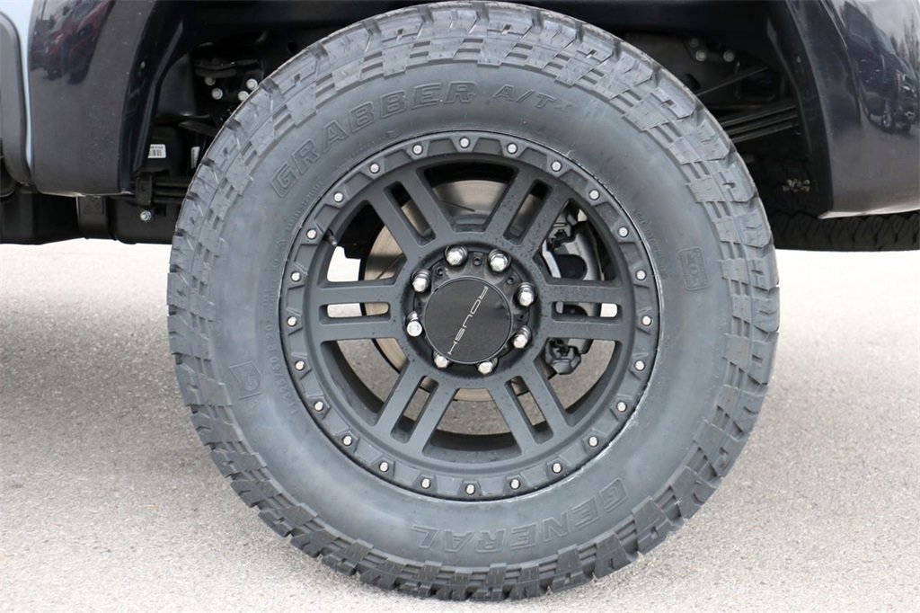 New 2026 Ford F250 Lariat w/ Black Appearance Package image 8