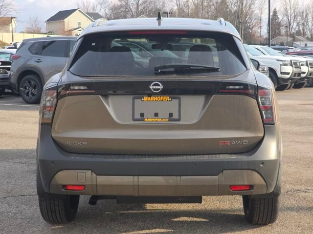 New 2026 Nissan Kicks SR w/ SR Premium Package AWD/4WD image 20