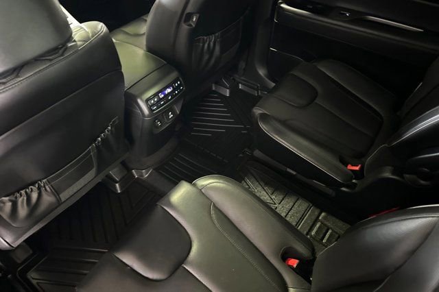 Used 2022 Hyundai Palisade Limited image 11