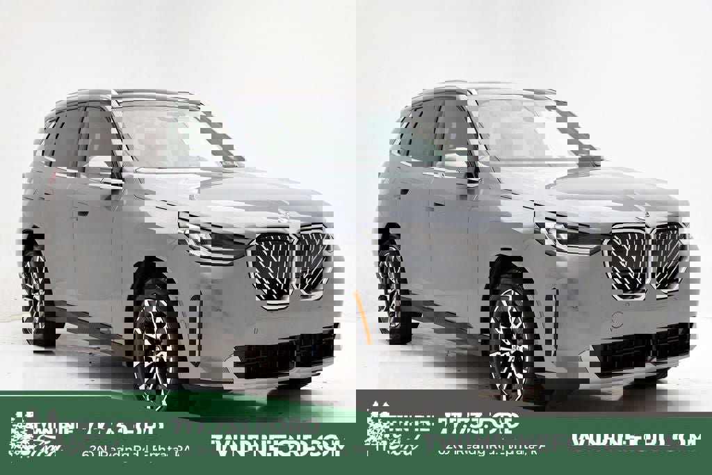 Used 2025 BMW X3 xDrive30i w/ Premium Package image 1