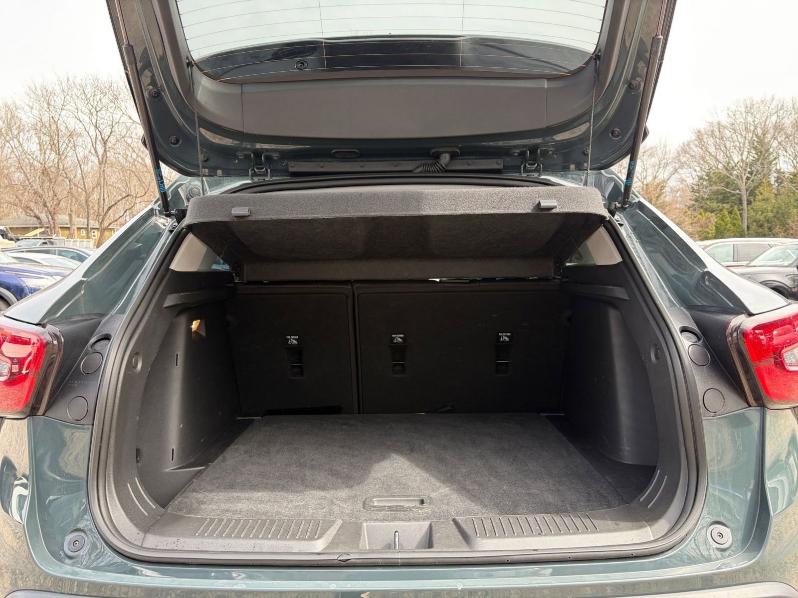 Used 2025 Chevrolet Trax LT image 29