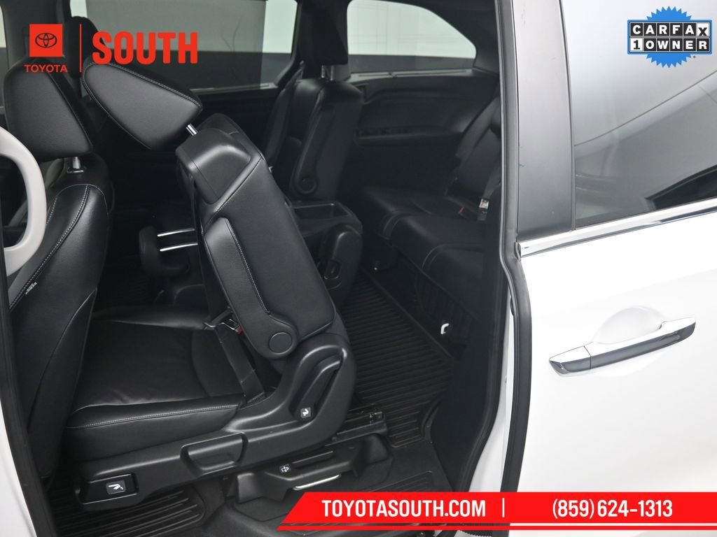 Used 2024 Honda Odyssey Touring image 41