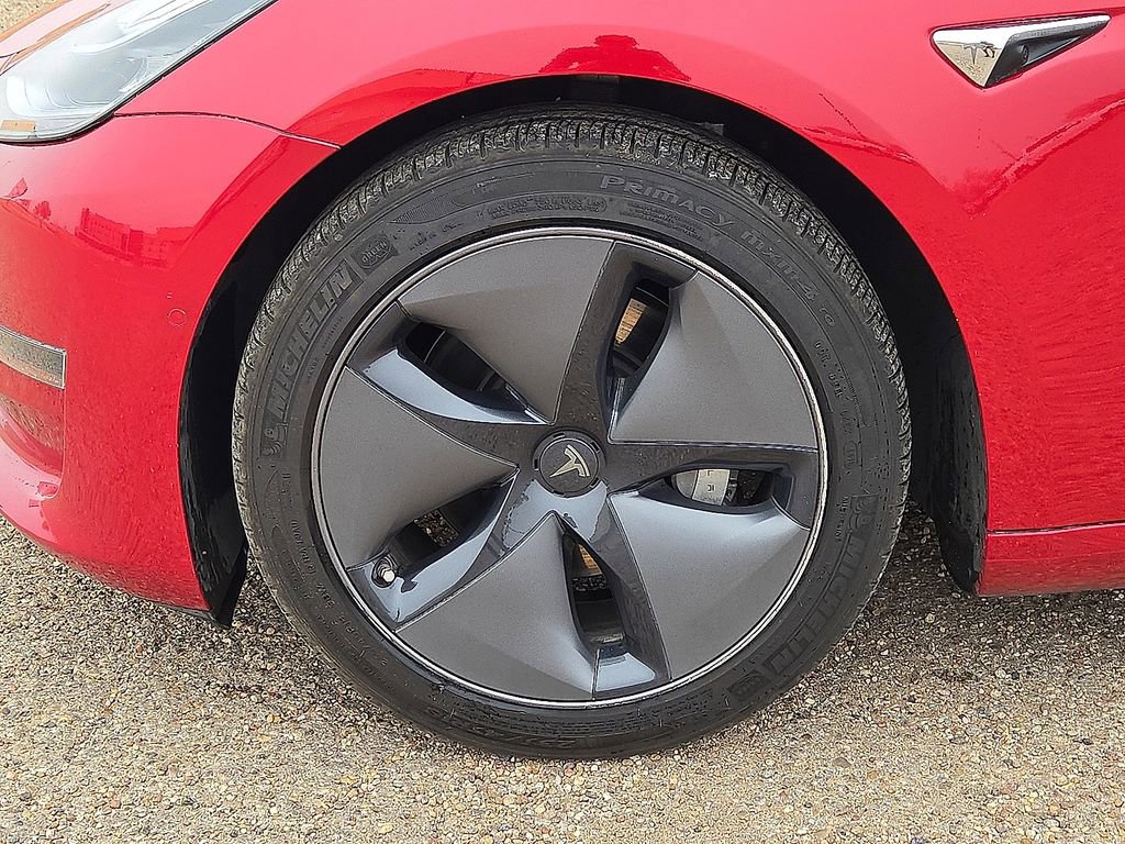 Used 2018 Tesla Model 3 Long Range image 11