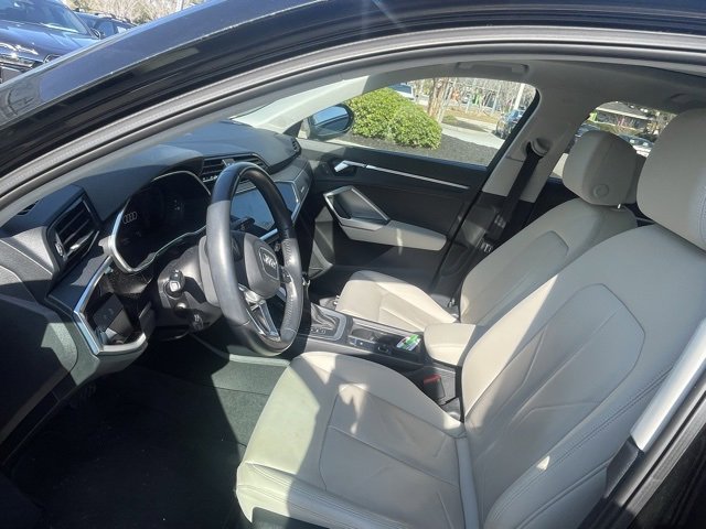 Used 2020 Audi Q3 2.0T Prestige w/ Prestige Package image 6