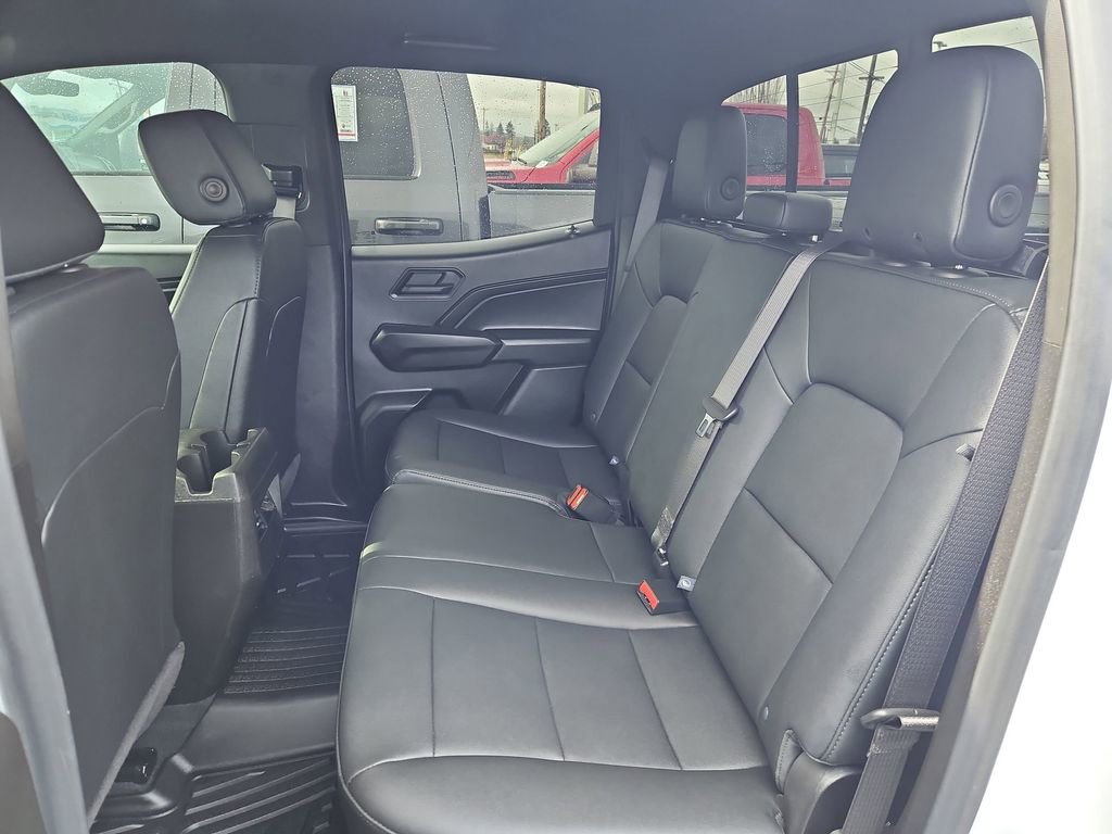 Used 2025 Chevrolet Colorado Trail Boss w/ Off-Road Front Bumper Package image 23