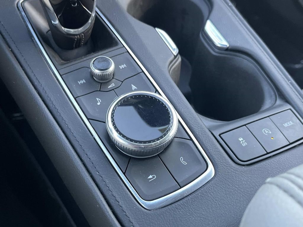 Certified 2023 Cadillac XT4 Premium Luxury w/ Enhanced Visibility Package image 35