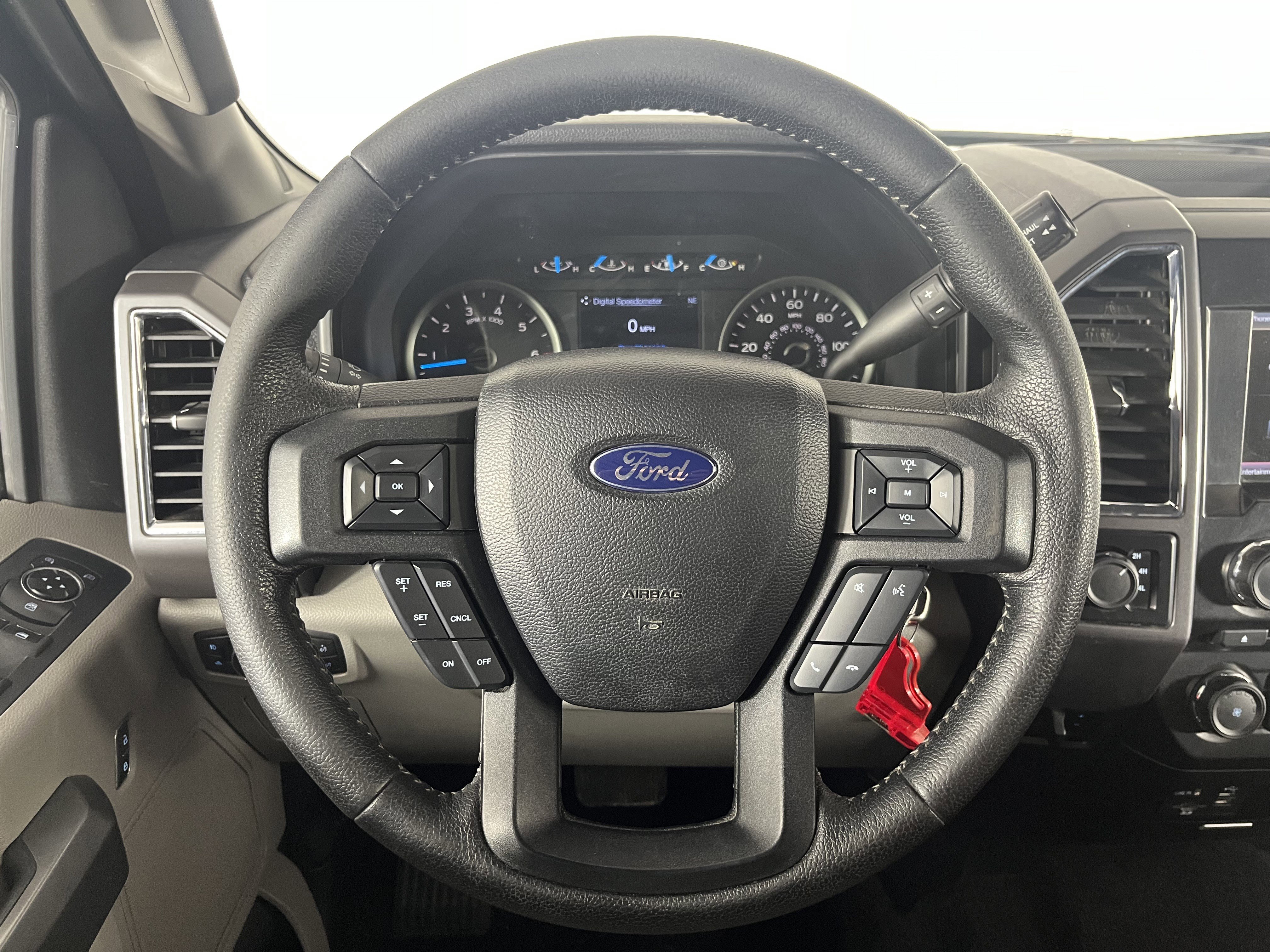 Used 2015 Ford F150 XLT w/ Equipment Group 302A Luxury image 12