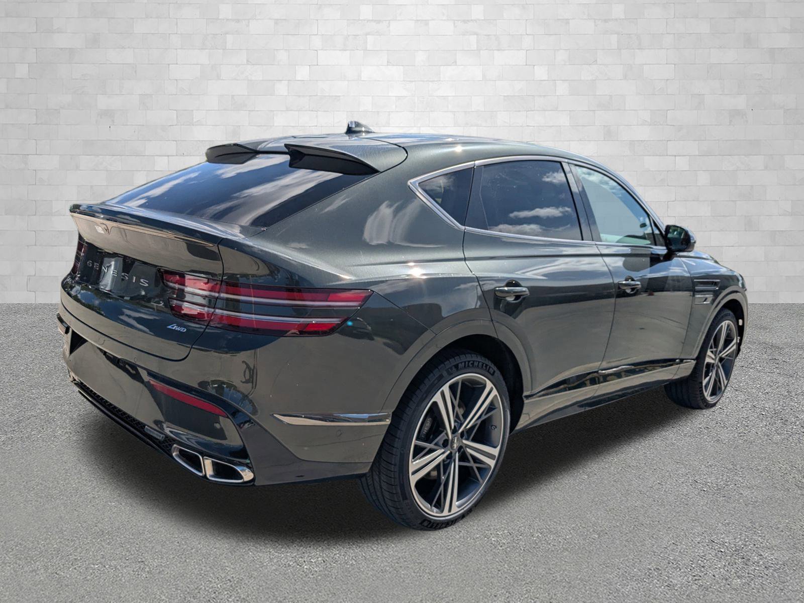 Used 2025 Genesis GV80 3.5T e-SC AWD/4WD image 2