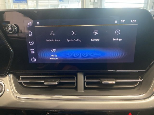 New 2025 Chevrolet Trax LT image 18