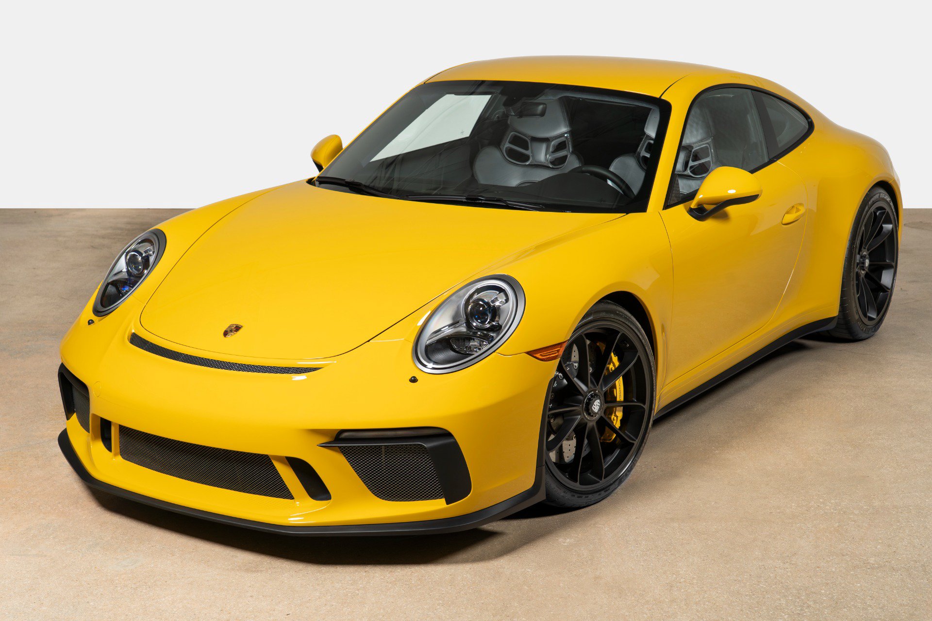 Used 2019 Porsche 911 GT3 RWD image 2
