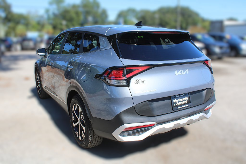 Certified 2025 Kia Sportage EX FWD image 11